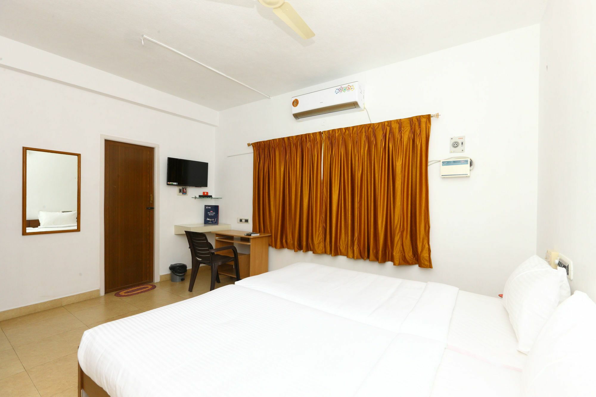 Oyo 9261 Spl Serviced Apartments Sholinganallur Siruseri Exterior foto